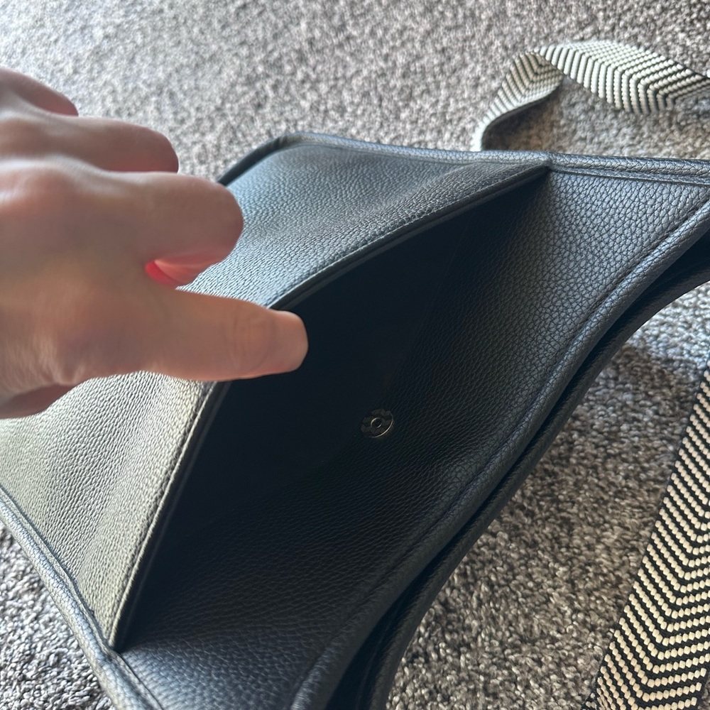 RAE DUNN Bag with Patterned Strap - image 4